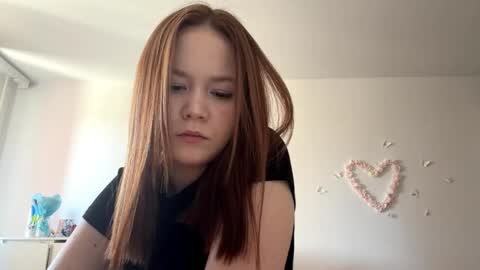 Lily online show from 05-11-26, 07:14