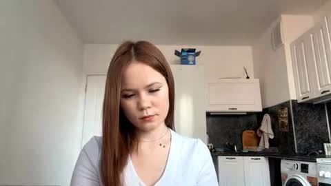 Snapshot of selmacalumag chatting on 06-18-26, 06:02 Lily online show from 06-18-26, 06:02