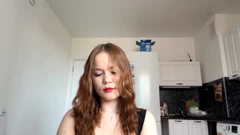 Snapshot of selmacalumag chatting on 07-05-26, 06:53 Lily online show from 07-05-26, 06:53