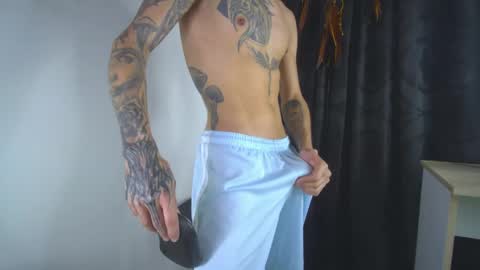 Snapshot of sem_alas chatting on 06-10-26, 01:39 sem_alas online show from 06-10-26, 01:39
