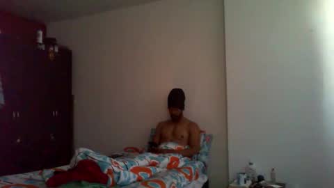 Snapshot of semental24cm chatting on 03-15-26, 01:39 semental24cm online show from 03-15-26, 01:39