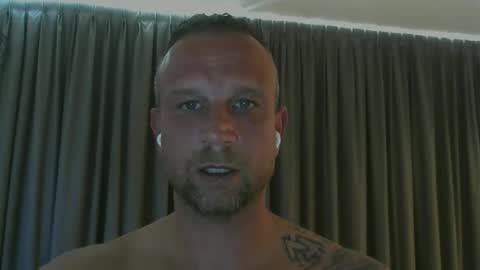 Snapshot of sence08 chatting on 02-26-26, 02:49 sence08 online show from 02-26-26, 02:49