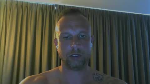 Snapshot of sence08 chatting on 03-07-26, 03:20 sence08 online show from 03-07-26, 03:20