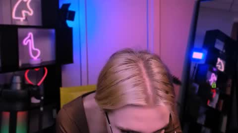 Sendi online show from 11-28-25, 11:02