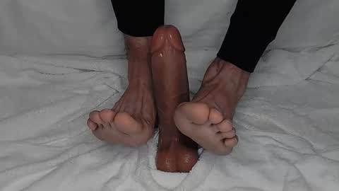 Snapshot of senpai_tomy chatting on 11-06-25, 11:04 senpai online show from 11-06-25, 11:04