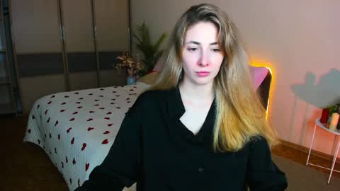 sensitiveheartt online show from 04-05-26, 12:46