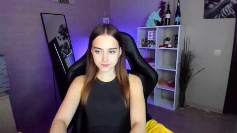 Snapshot of sensual_amy_ chatting on 10-02-25, 08:43 Emily online show from 10-02-25, 08:43