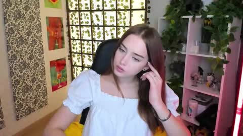 Snapshot of sensual_amy_ chatting on 10-10-25, 08:46 Emily online show from 10-10-25, 08:46