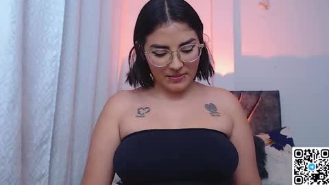 Camille and sophie online show from 12-25-24, 07:14