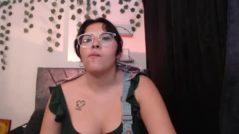 Camille and sophie online show from 02-20-25, 11:32