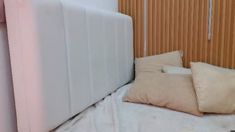 Sensual Kim77 online show from 07-08-26, 01:04