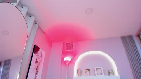 Snapshot of sensual_shanel chatting on 04-21-26, 02:51 sensual_shanel online show from 04-21-26, 02:51