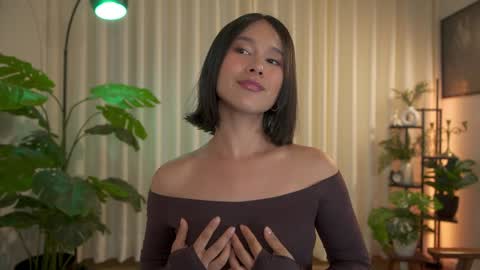 Snapshot of sensualcherry_ chatting on 12-03-24, 11:13 Maria- OF sensual bee online show from 12-03-24, 11:13