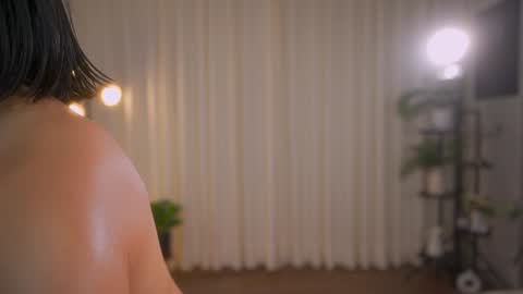 Snapshot of sensualcherry_ chatting on 01-01-25, 06:47 Maria- OF sensual bee online show from 01-01-25, 06:47