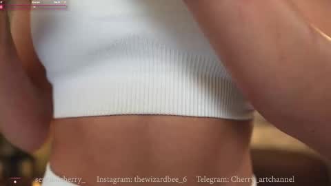 Snapshot of sensualcherry_ chatting on 09-19-25, 11:38 Maria- OF sensual bee online show from 09-19-25, 11:38