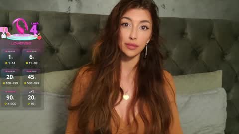 Snapshot of sensualldream chatting on 05-18-26, 12:40 Alya online show from 05-18-26, 12:40