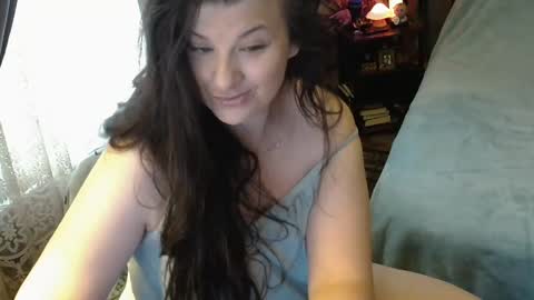 Snapshot of sentfrmheaven chatting on 03-04-25, 01:17 Tara online show from 03-04-25, 01:17