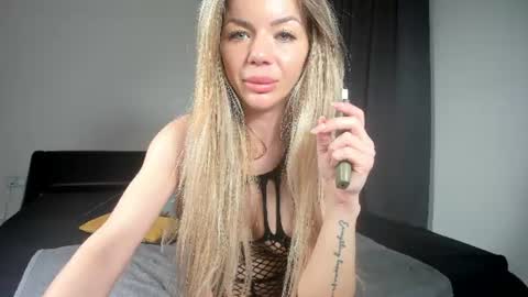 Snapshot of senzual_naughtyx chatting on 06-15-26, 07:16 senzual_naughtyx online show from 06-15-26, 07:16