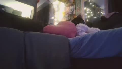 sequoia8888 online show from 02-18-25, 11:44