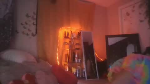 sequoia8888 online show from 04-15-26, 07:15