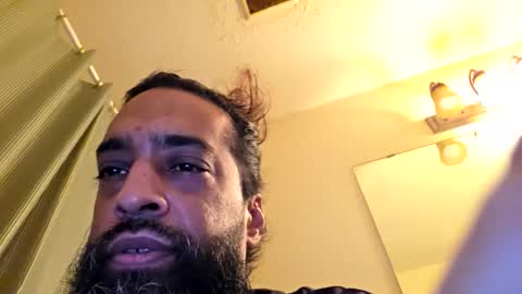 Snapshot of serani02 chatting on 01-14-26, 11:09 Serani online show from 01-14-26, 11:09