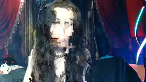 Snapshot of seraphinmunster chatting on 01-01-25, 08:37 Seraphin Munster online show from 01-01-25, 08:37