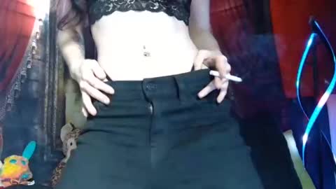 Snapshot of seraphinmunster chatting on 01-22-25, 05:59 Seraphin Munster online show from 01-22-25, 05:59