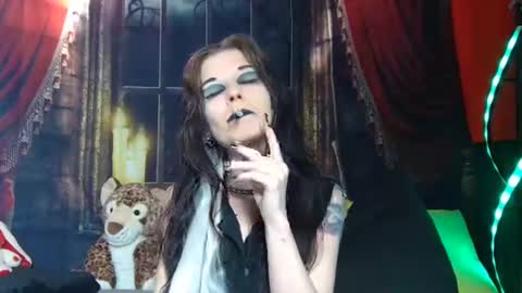 Snapshot of seraphinmunster chatting on 01-29-25, 05:45 Seraphin Munster online show from 01-29-25, 05:45