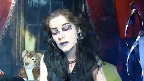 Snapshot of seraphinmunster chatting on 02-12-25, 06:09 Seraphin Munster online show from 02-12-25, 06:09