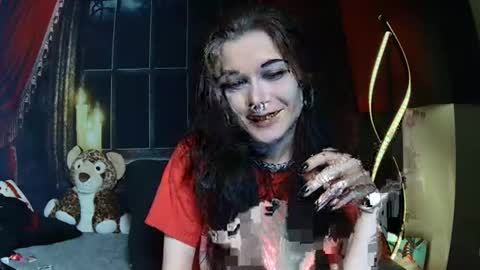 Snapshot of seraphinmunster chatting on 02-22-25, 12:05 Seraphin Munster online show from 02-22-25, 12:05