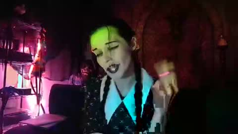 Snapshot of seraphinmunster chatting on 09-12-25, 10:54 Seraphin Munster online show from 09-12-25, 10:54