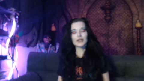 Snapshot of seraphinmunster chatting on 10-15-25, 06:41 Seraphin Munster online show from 10-15-25, 06:41