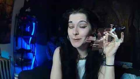 Snapshot of seraphinmunster chatting on 11-06-25, 05:36 Seraphin Munster online show from 11-06-25, 05:36