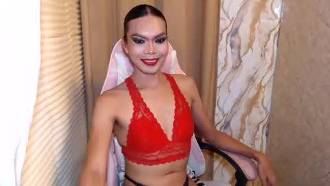 Snapshot of serenamarqueza chatting on 06-28-26, 04:02 Sam online show from 06-28-26, 04:02