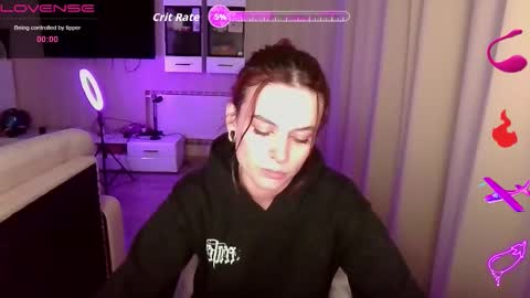 serenamilss online show from 09-30-25, 04:23