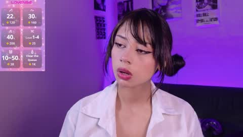 Snapshot of serenbleck chatting on 04-25-26, 10:51 Seren online show from 04-25-26, 10:51
