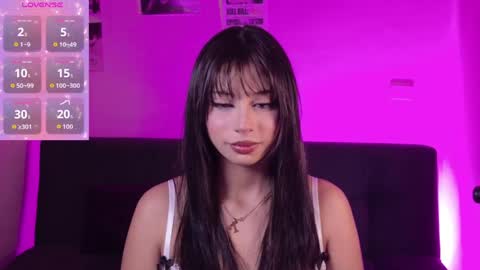Snapshot of serenbleck chatting on 05-25-26, 10:32 Seren online show from 05-25-26, 10:32