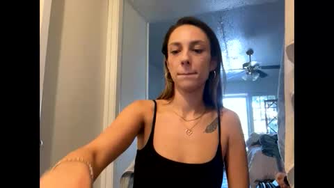 Snapshot of serenityroseee chatting on 05-04-26, 10:50 serenityroseee online show from 05-04-26, 10:50