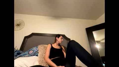 Snapshot of serenityroseee chatting on 05-21-26, 02:29 serenityroseee online show from 05-21-26, 02:29