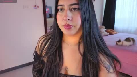 Snapshot of serenna_se chatting on 05-13-26, 08:38 Serenna Cruz online show from 05-13-26, 08:38