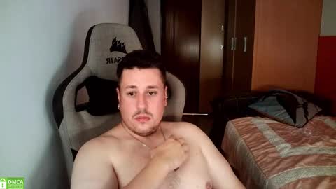 Snapshot of sergio95n chatting on 11-04-25, 03:44 Pollos online show from 11-04-25, 03:44