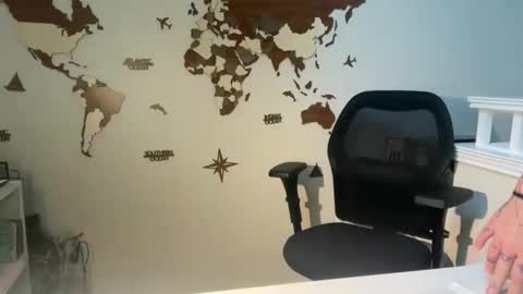 servegoddesszara online show from 11-19-25, 04:40