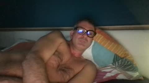 sesamechris92 online show from 10-19-25, 07:42