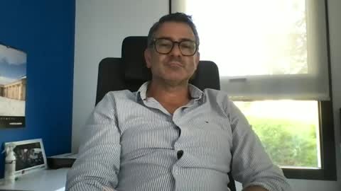 Snapshot of sesamechris92 chatting on 07-01-26, 04:07 sesamechris92 online show from 07-01-26, 04:07