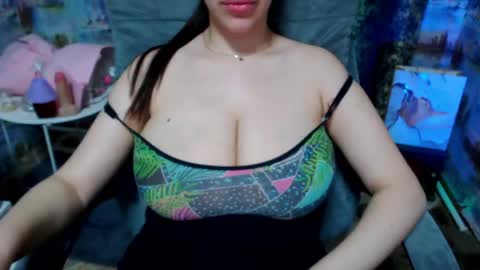 Snapshot of seu_cute chatting on 05-05-26, 08:00 seu_cute online show from 05-05-26, 08:00