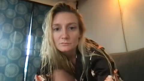 Sex drugs and plugss online show from 12-15-25, 10:47