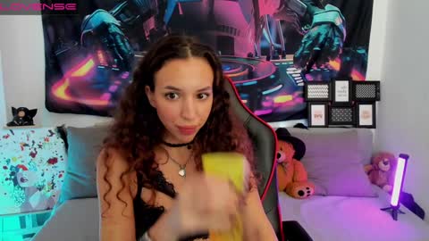 Leyila Johnnyn online show from 12-03-24, 07:44