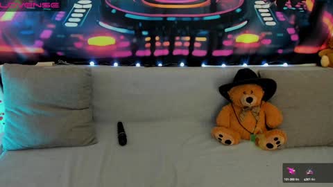 Leyila Johnnyn online show from 12-05-24, 08:44