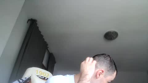 Snapshot of sexbrute chatting on 08-02-26, 01:31 sexbrute online show from 08-02-26, 01:31