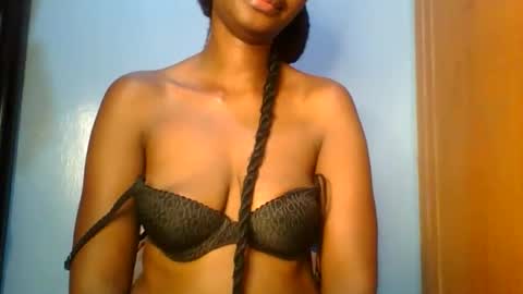Snapshot of sexie_love chatting on 09-28-25, 02:55 Nancy online show from 09-28-25, 02:55